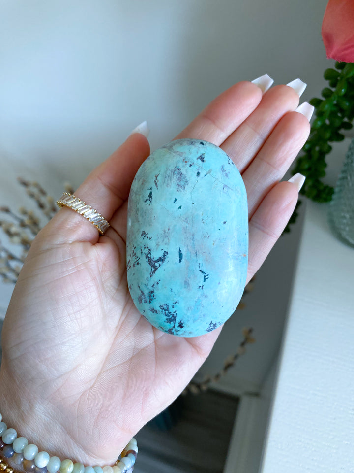 Gentle Energy Turquoise Palm Stone #3 - Chakra Alignment