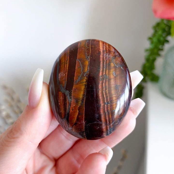 Red Tiger Eye Palm Stone
