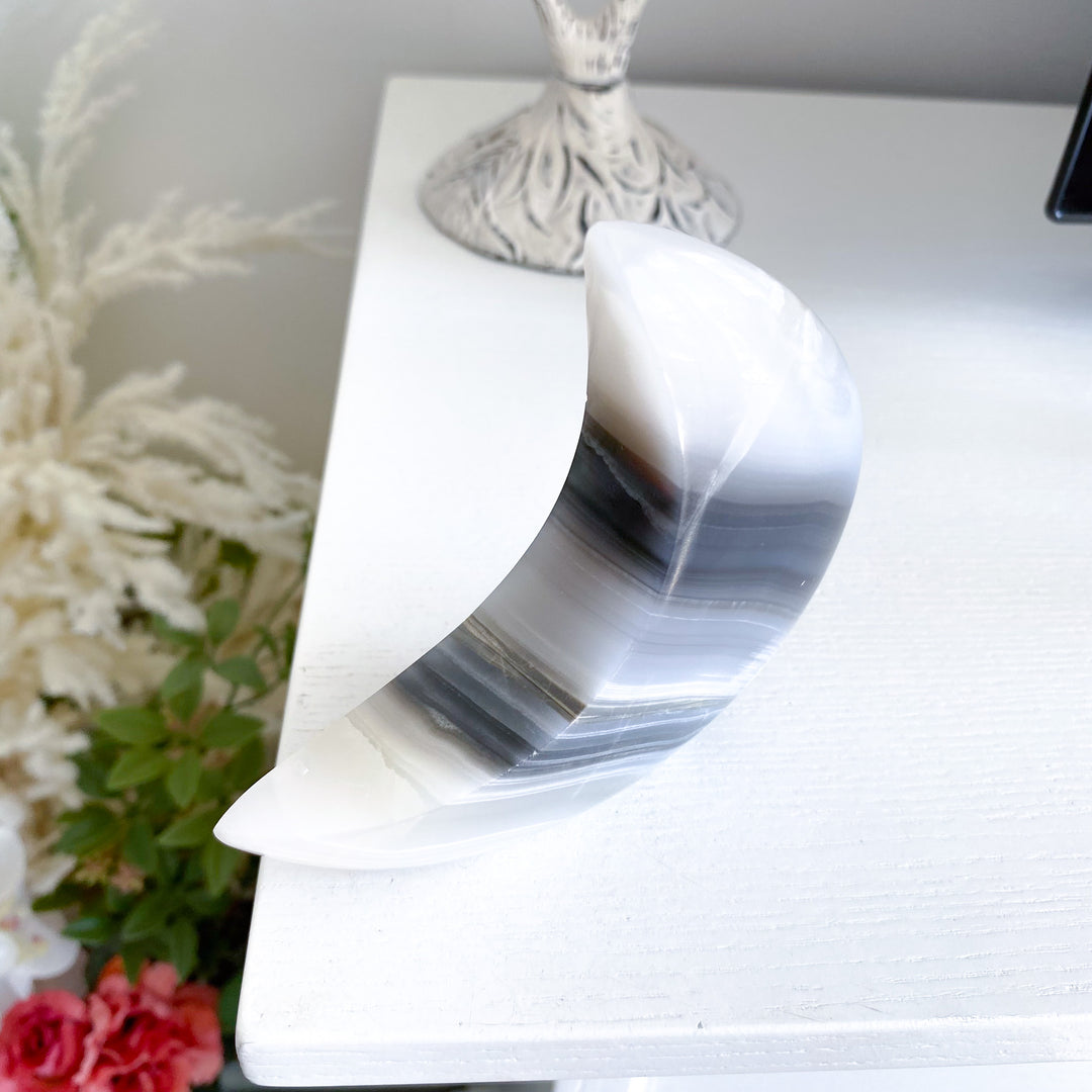 Gray Banded Onyx Standing Moon 