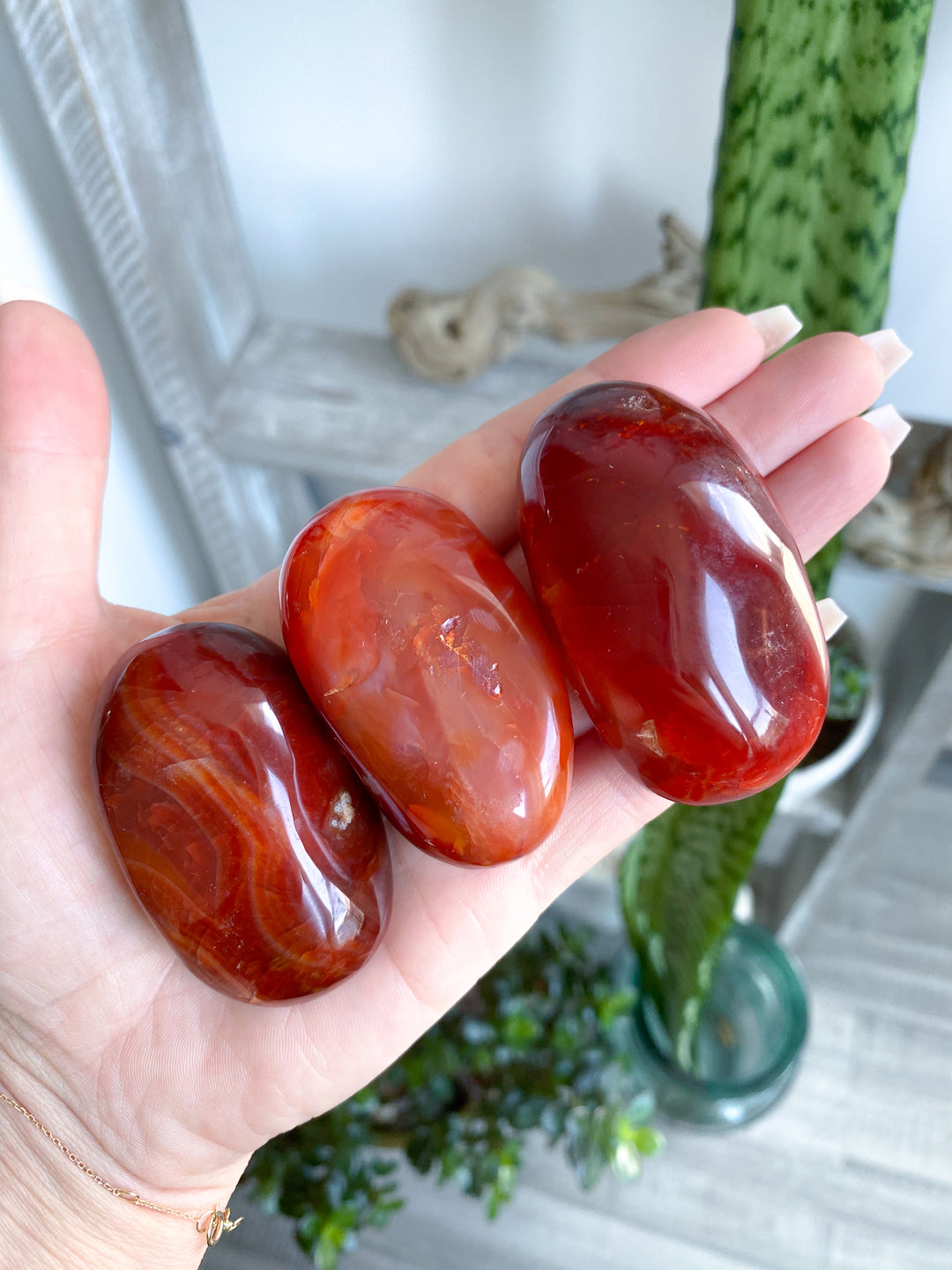 Long Carnelian Palm Stone
