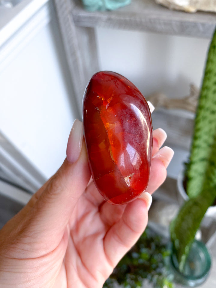Long Carnelian Palm Stone