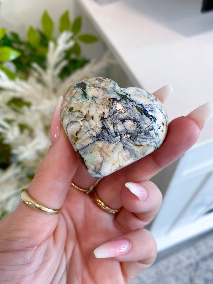 Azurite Malachite Heart Carving Stone - Get this item - Releasing Old Patterns - Openness Crystal - Love Stone - Creativity - Empathy