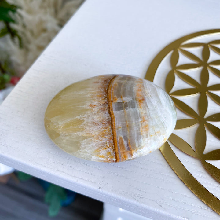 Lemon &amp; Gray-Green Calcite Palm Stone 