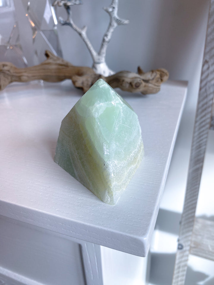 Pistachio Calcite Top Polish #5 - Green Calcite