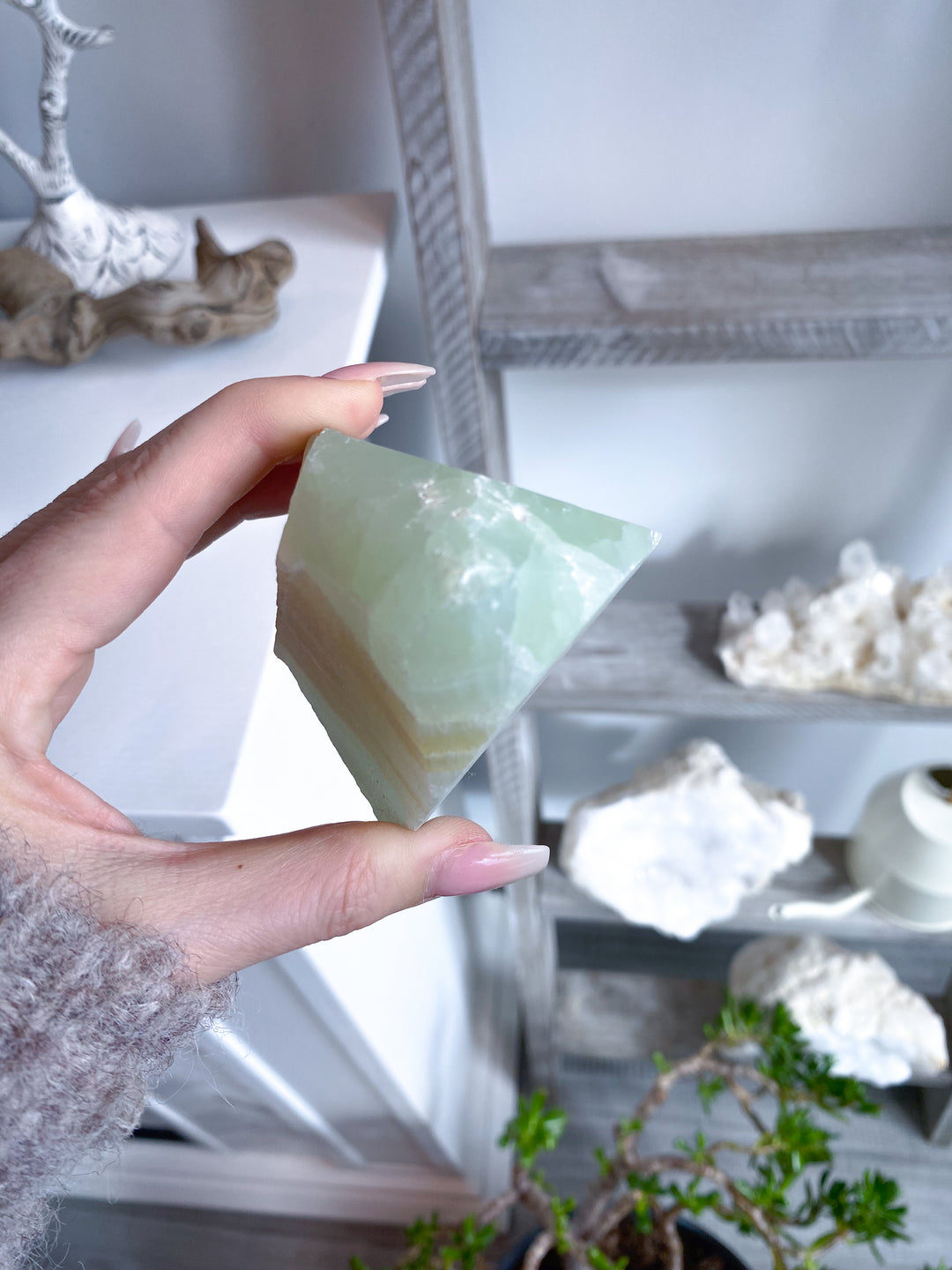 Pistachio Calcite Top Polish #5 - Green Calcite