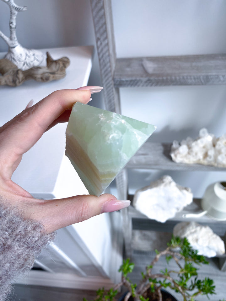 Pistachio Calcite Top Polish #5 - Green Calcite