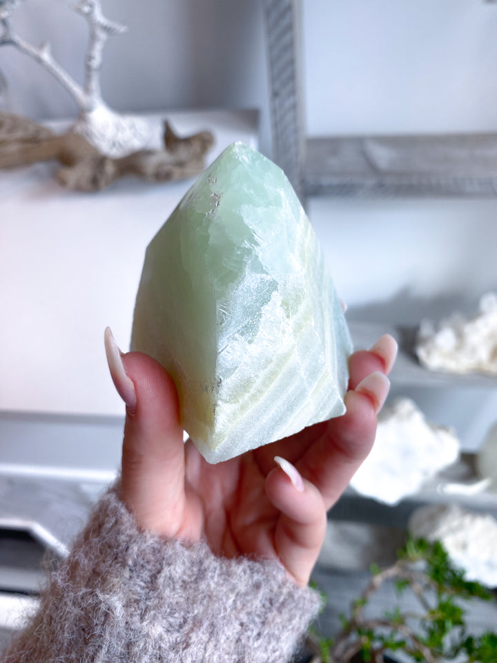 Pistachio Calcite Top Polish #5 - Green Calcite