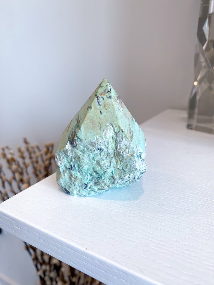 Peruvian Turquoise Top Polish Point #12