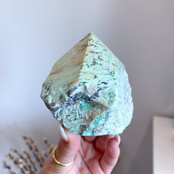 Peruvian Turquoise Top Polish Point #12