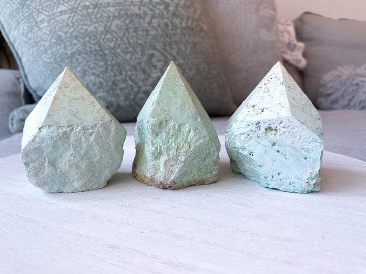 B Quality Peruvian Turquoise Top Polish Point