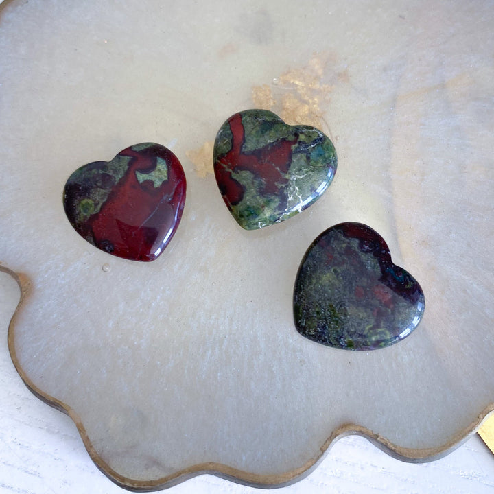 Dragon Blood Mini Heart Carving