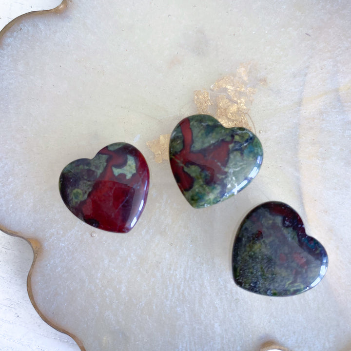Dragon Blood Mini Heart Carving