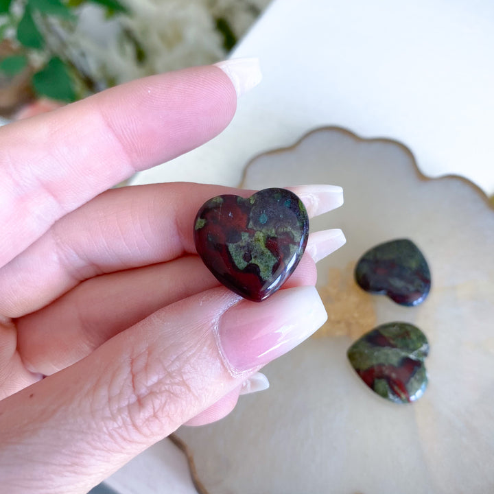 Dragon Blood Mini Heart Carving