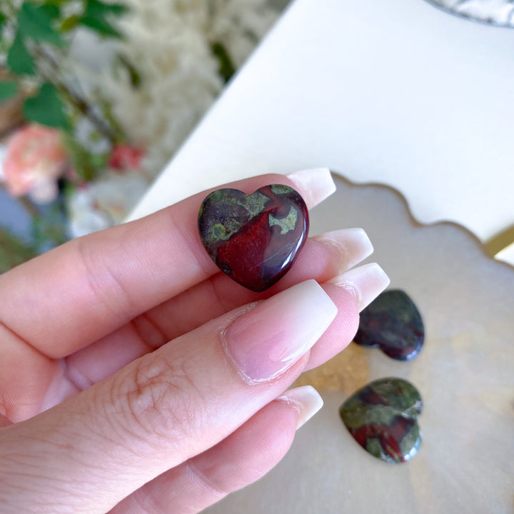 Dragon Blood Mini Heart Carving