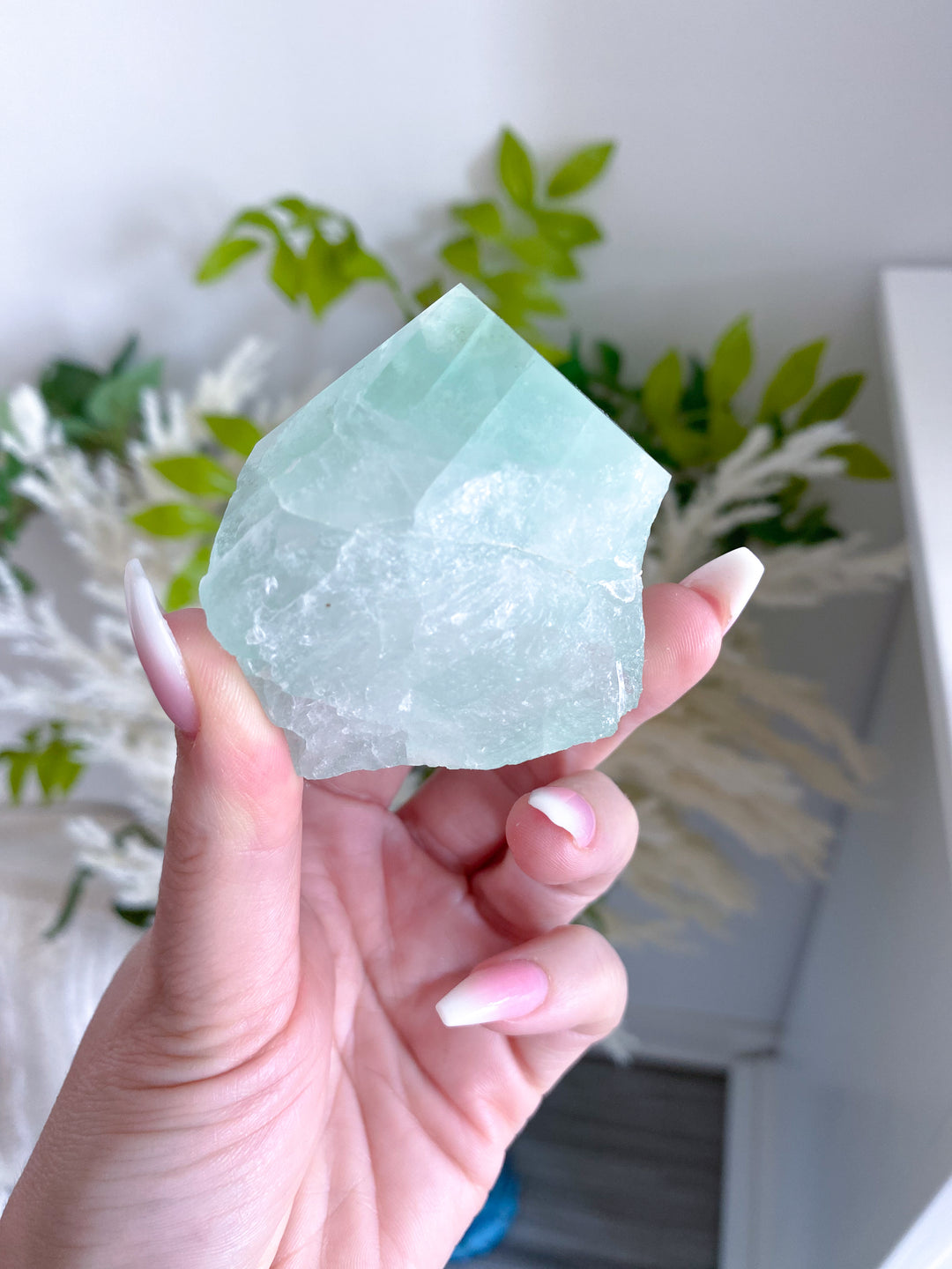 Minty Green Fluorite Tower Point - Balance - Intellect - Protection - Aura Cleanse - Communication - Visions