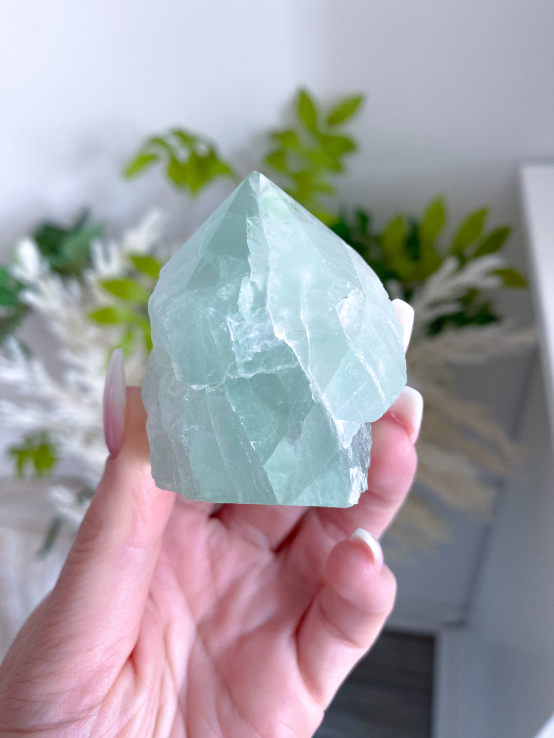 Minty Green Fluorite Tower Point - Balance - Intellect - Protection - Aura Cleanse - Communication - Visions