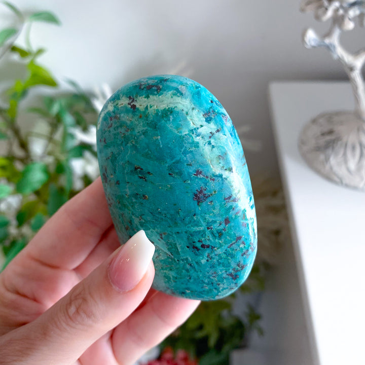 Bright Chrysocolla Palm Stone 