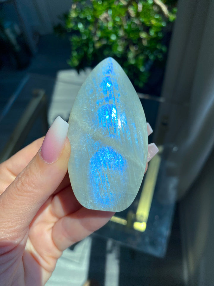 Narrow Blue Flash Moonstone Flame 