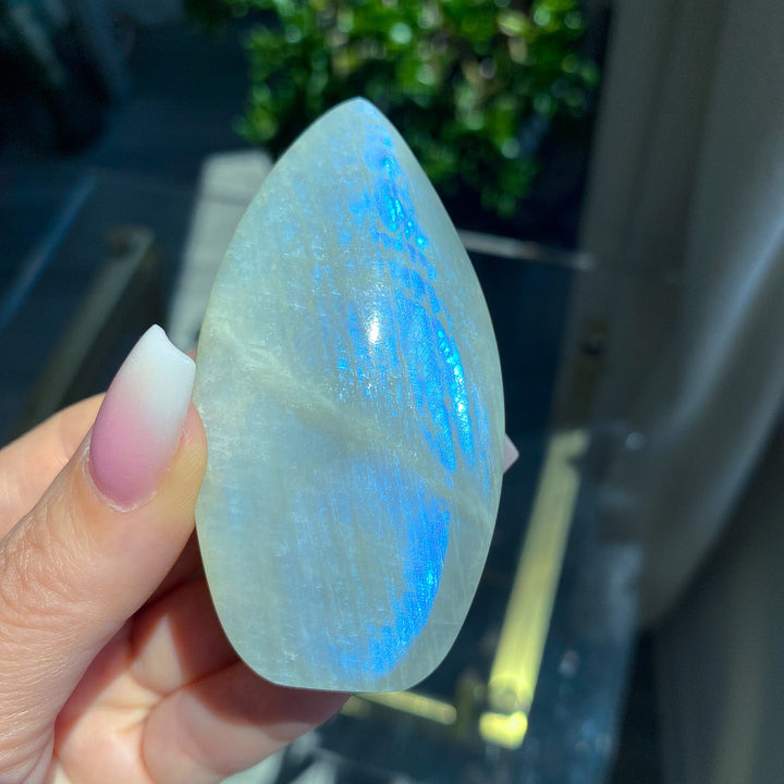 Narrow Blue Flash Moonstone Flame 