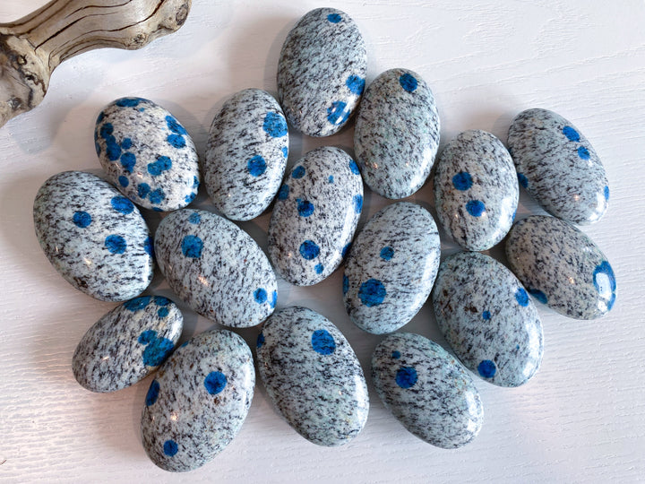 Blueberry Quartz Palm (K2, Azurite)