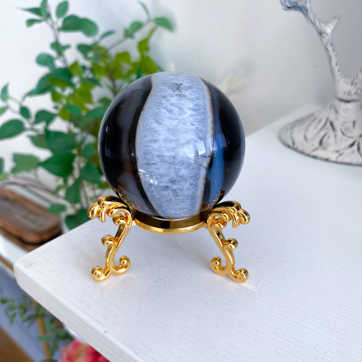 Lightning Stripe Black &amp; Red Agate Sphere 
