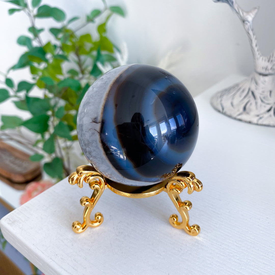 Lightning Stripe Black &amp; Red Agate Sphere 