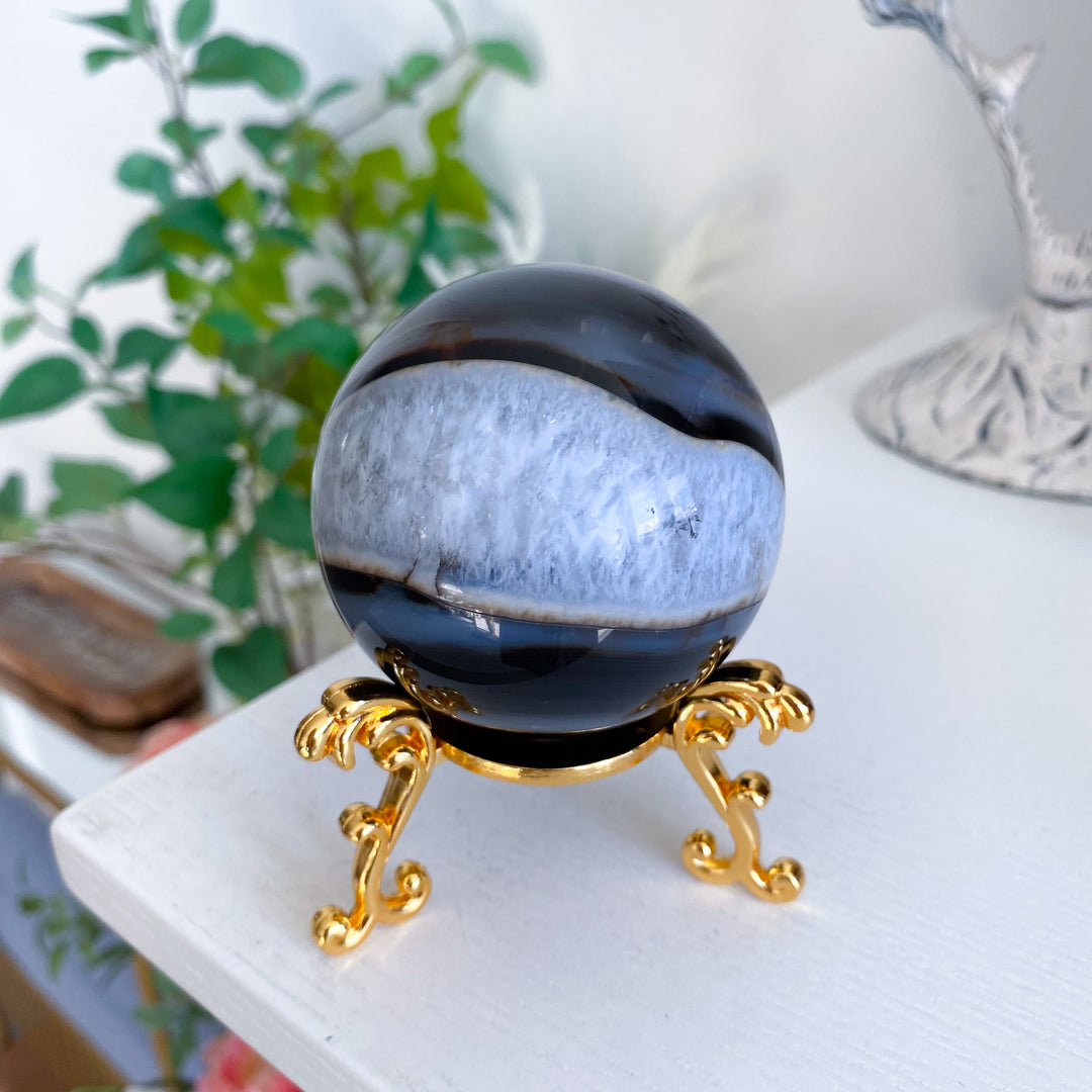 Lightning Stripe Black &amp; Red Agate Sphere 