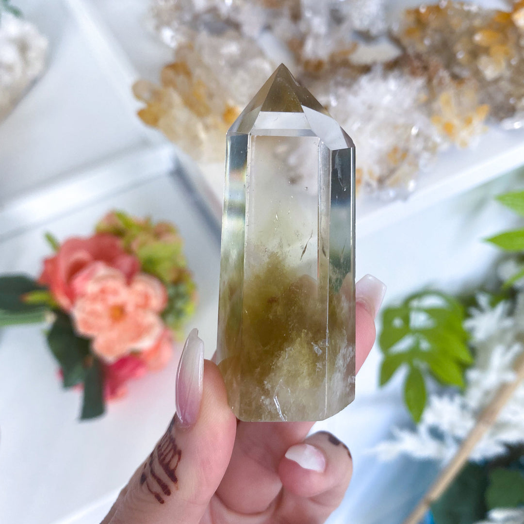 Lemon Topaz Tower Obelisk - Slight Chip
