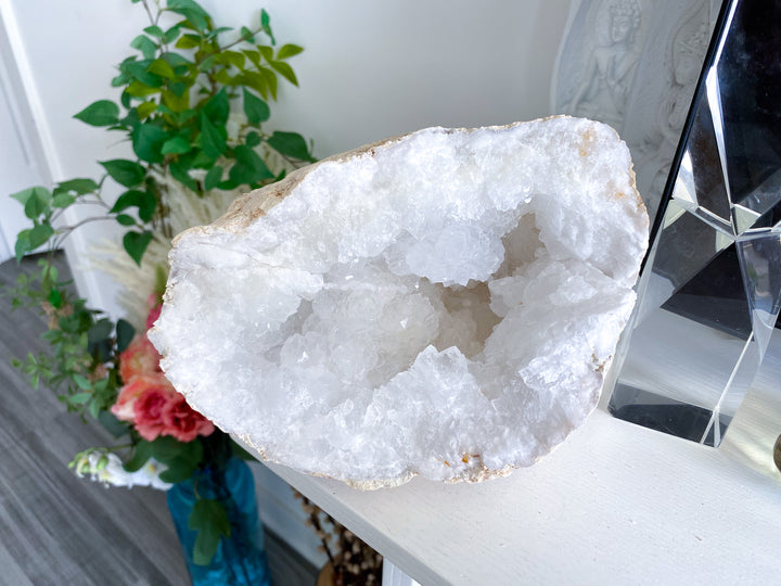 7lb+ GIANT White Calcite Geode 