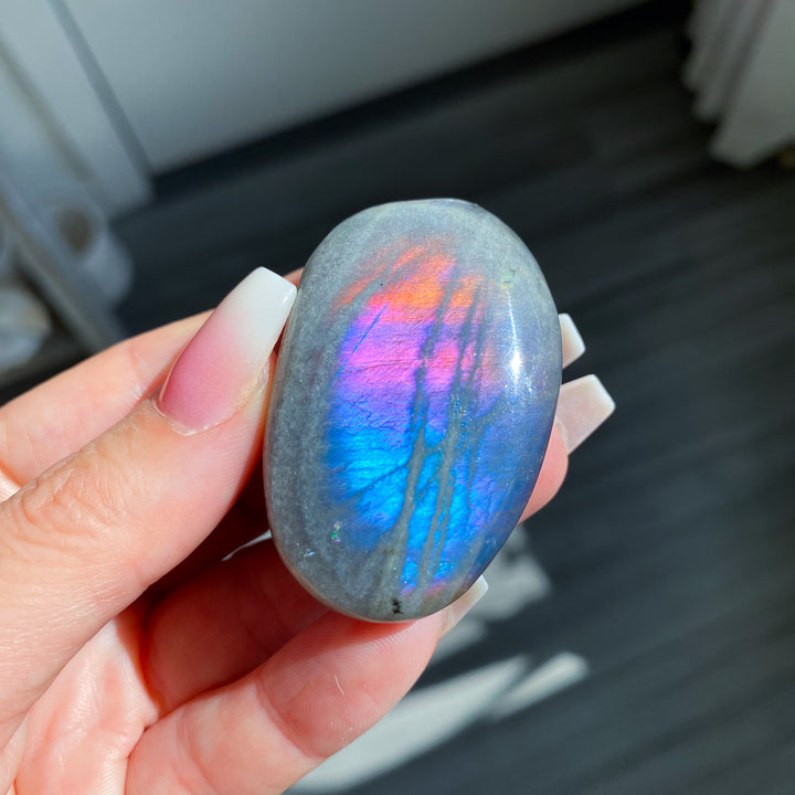 Flashy Pink Sunset Labradorite Palm Stone 