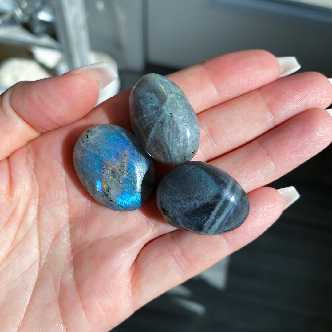 Small, Flashy Sunset Labradorite Pebble Stone