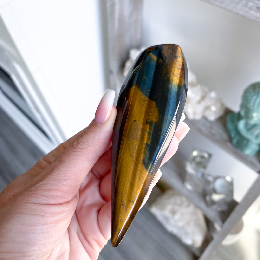 Dark Blue Tiger Eye Flame 