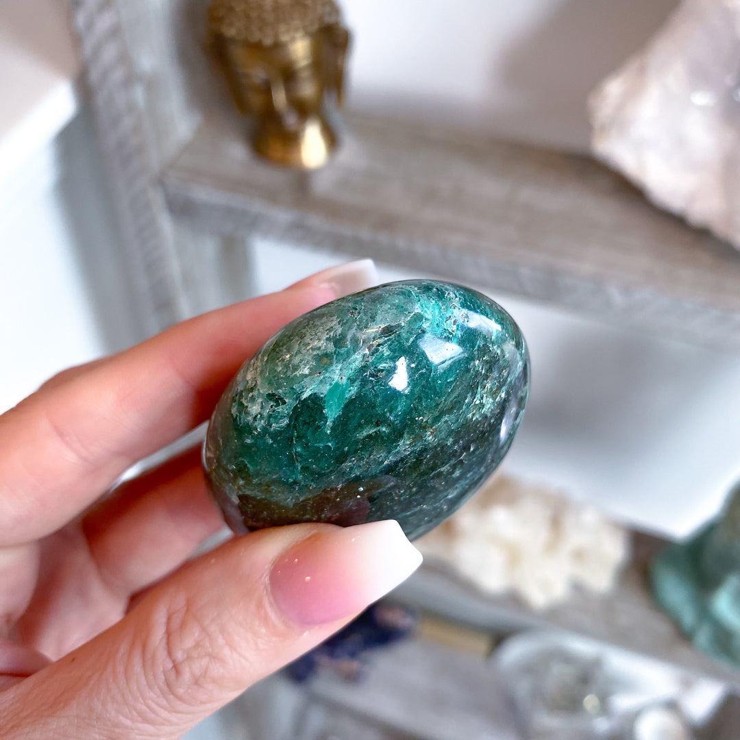 Forest Green Aventurine Palm Stone 