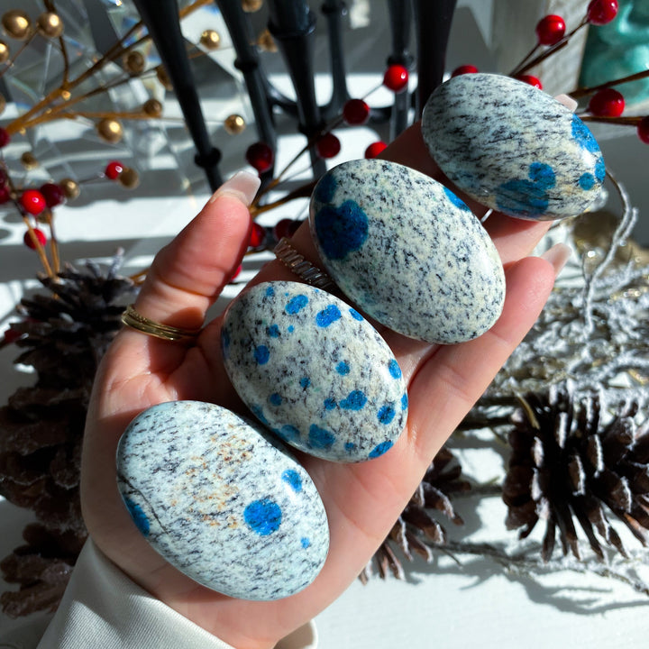 Blueberry Quartz Palm (K2, Azurite)