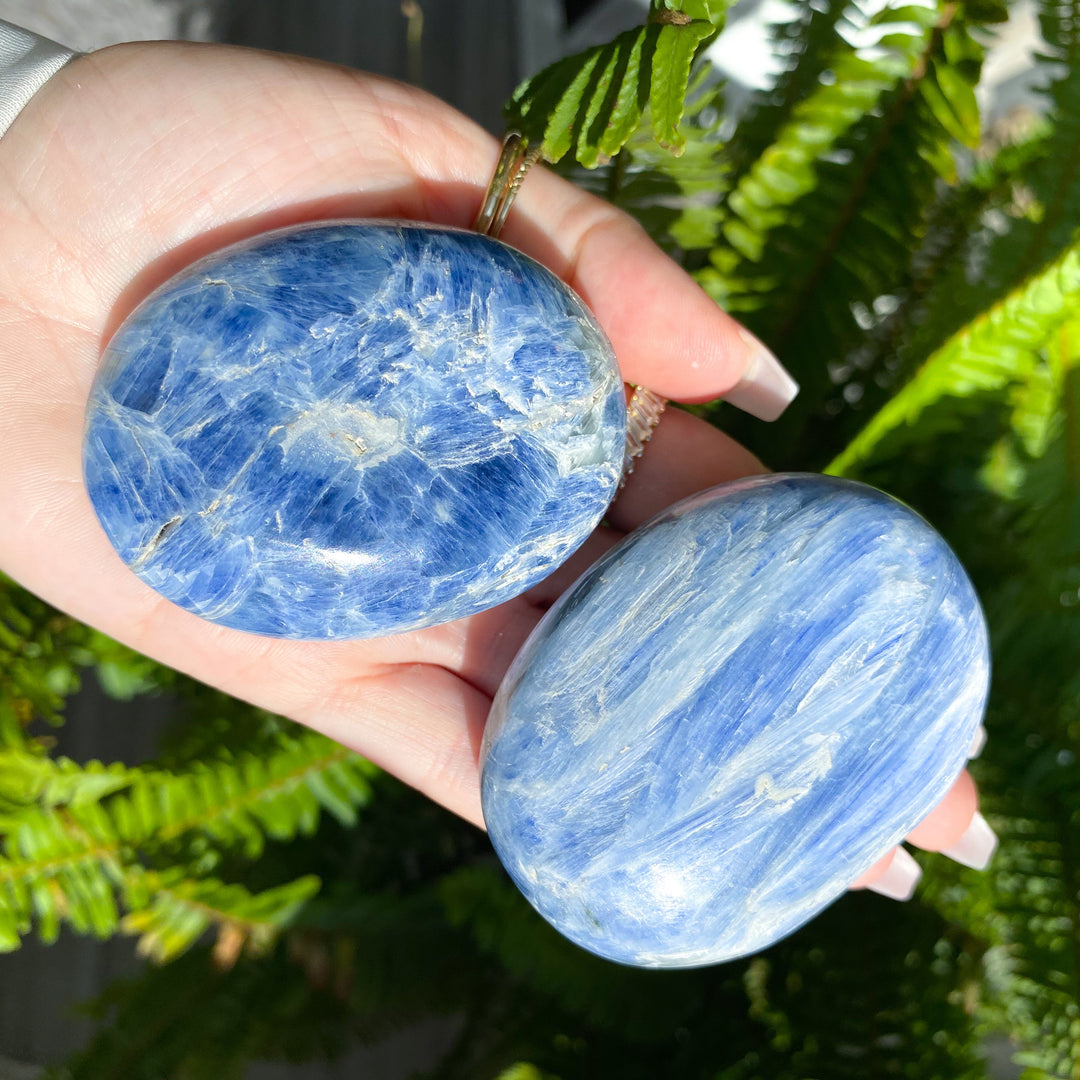 XL Blue Kyanite Palm Stone