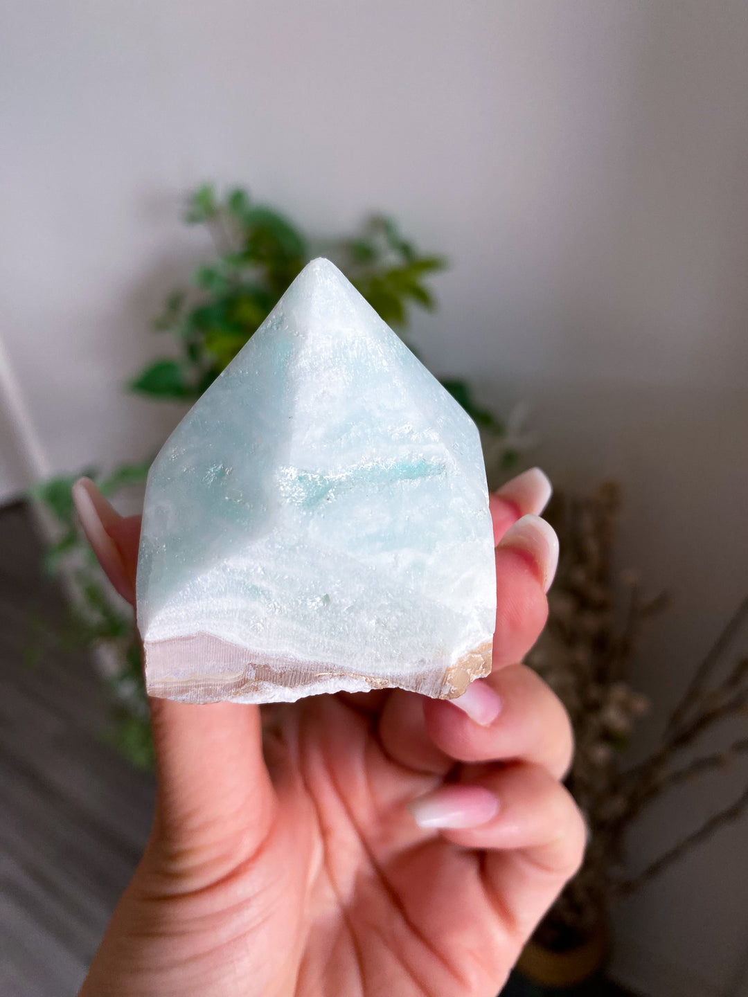 Caribbean Calcite Point Top Polish 