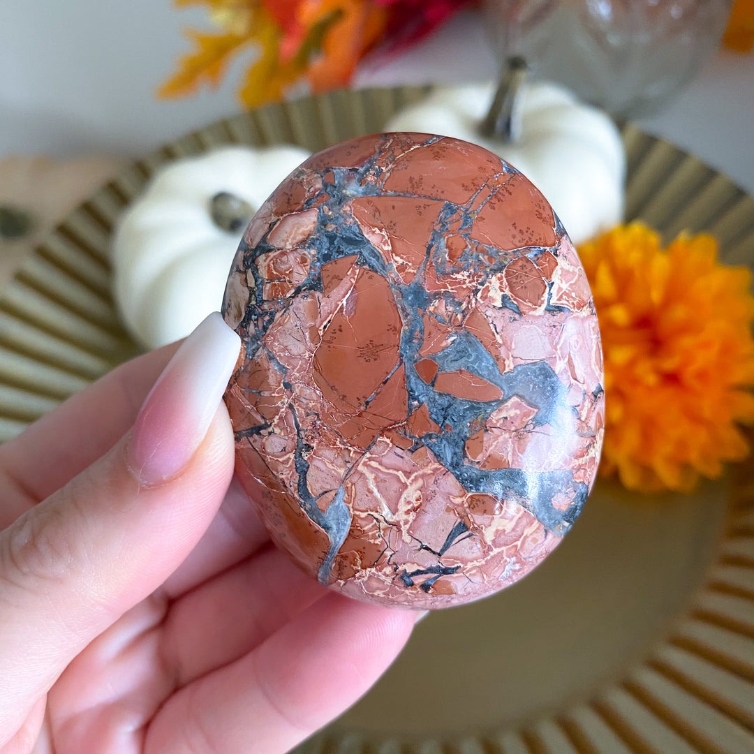 Mauve Maligano Jasper Palm Stone 
