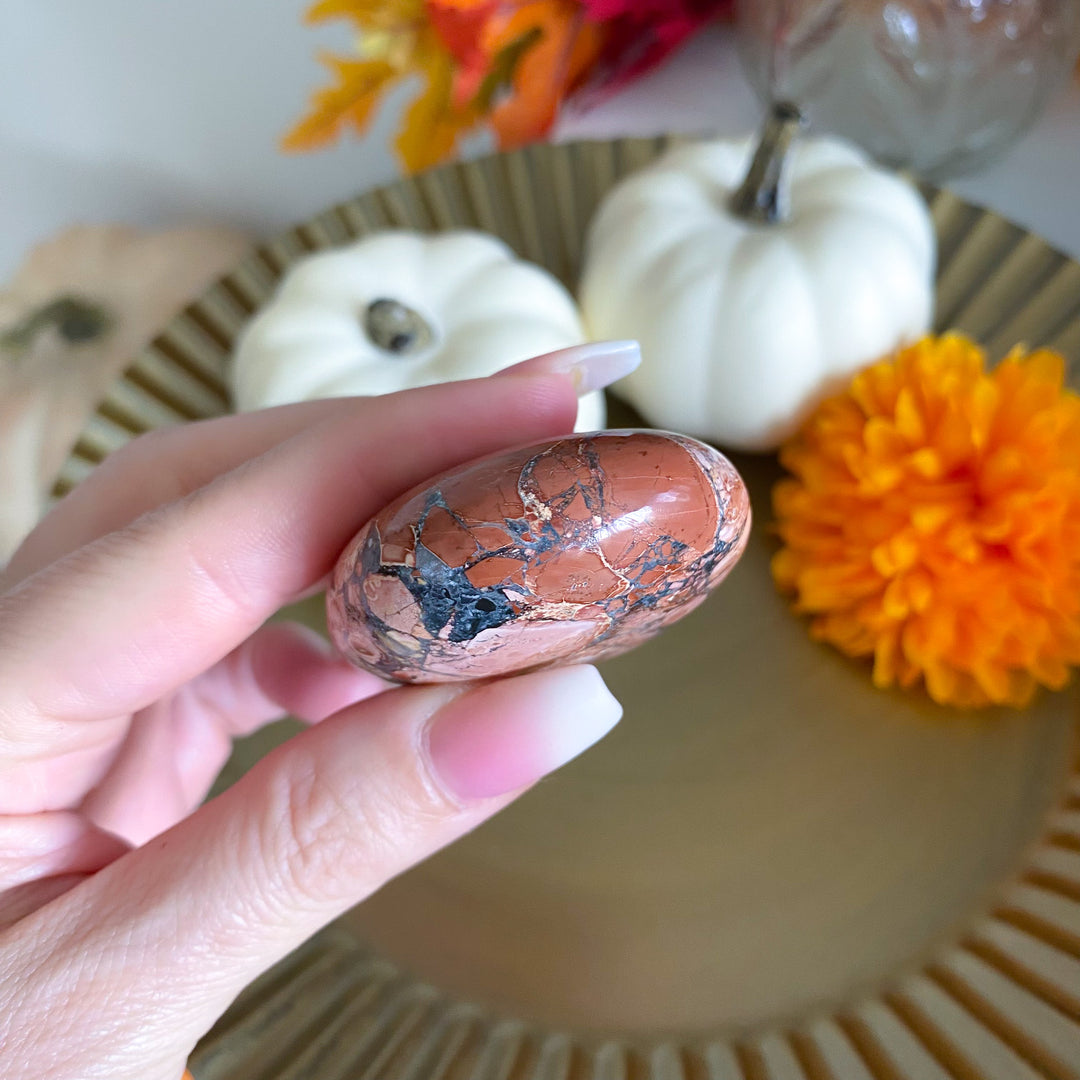Mauve Maligano Jasper Palm Stone 