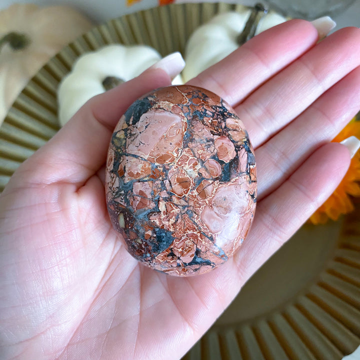 Mauve Maligano Jasper Palm Stone 