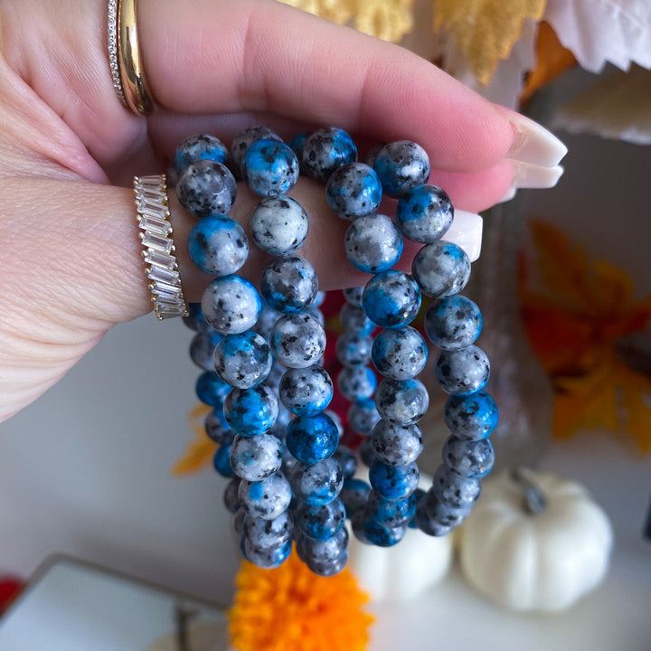 Blueberry Quartz (K2) 8mm Bracelet