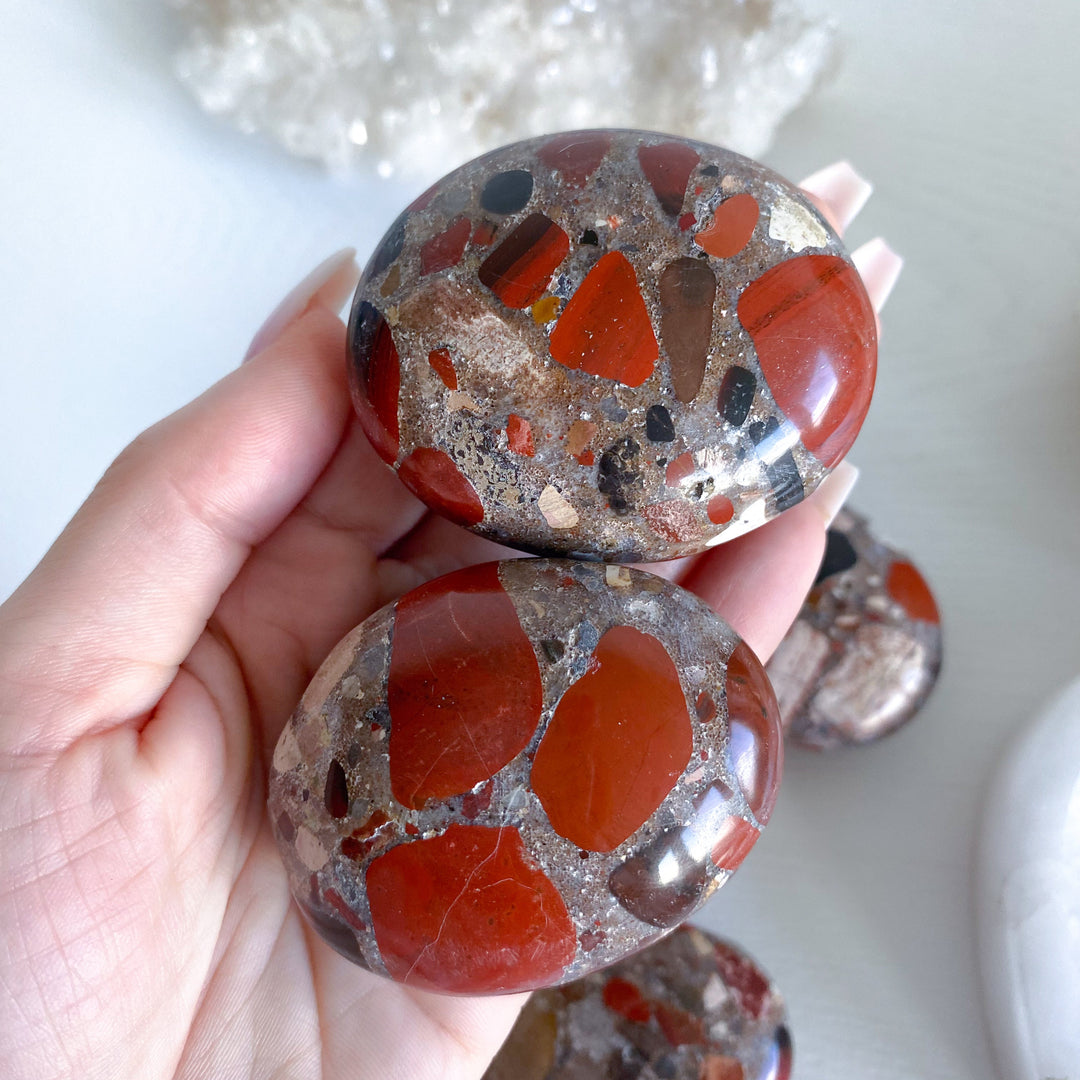Conglomerate Jasper Palm Stone