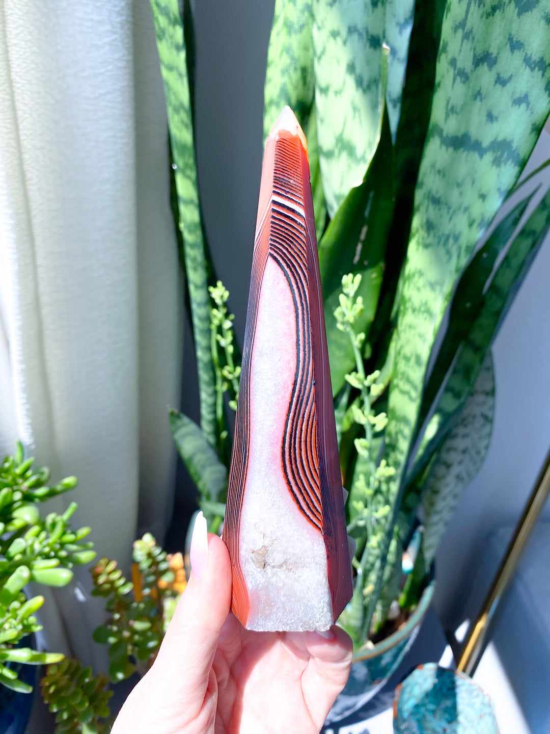 Large Sardonyx Tower 6" - Chipped Tip