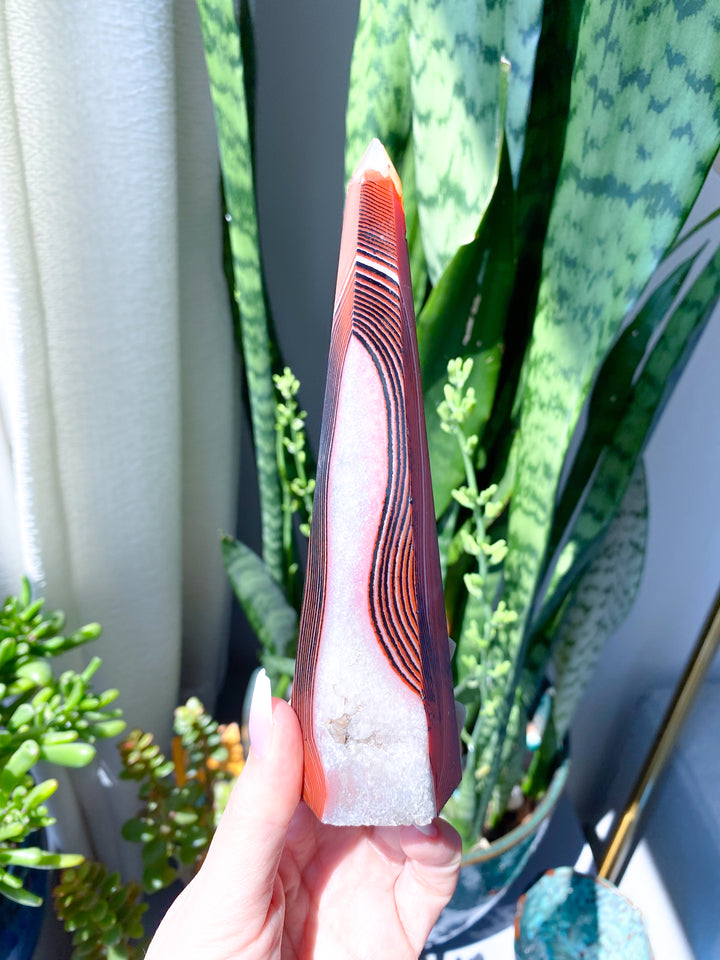 Large Sardonyx Tower 6" - Chipped Tip