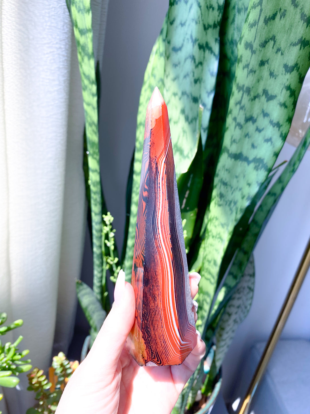 Large Sardonyx Tower 6" - Chipped Tip