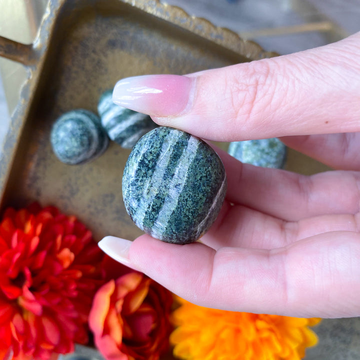 Green Silver Eye Tumble