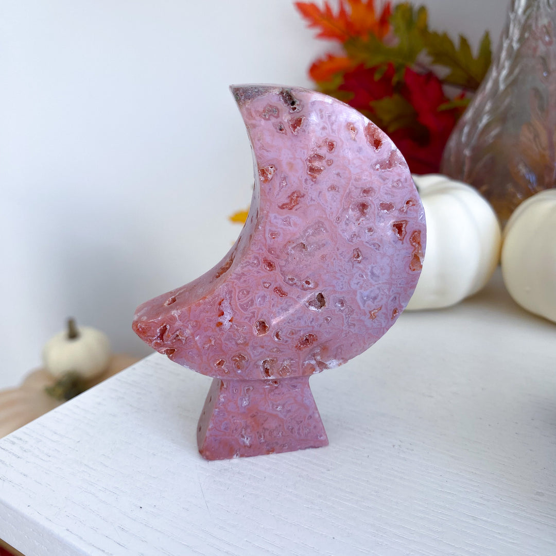 Pink Carnelian Standing Moon 