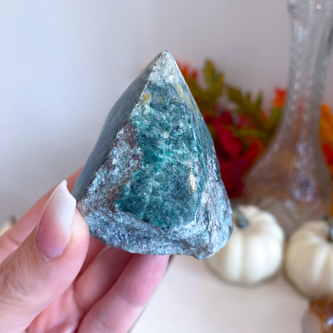 Green Aventurine Top Polish Point 