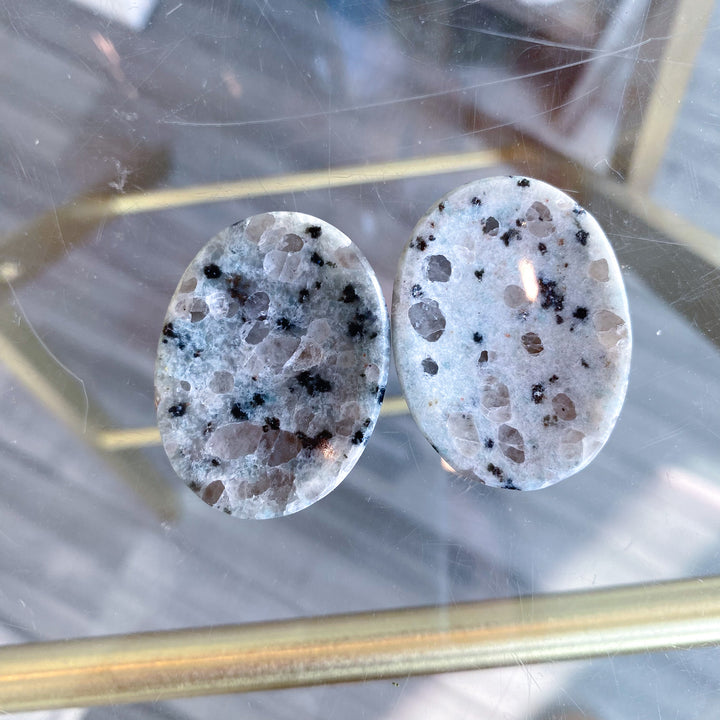 Kiwi Jasper Worry Stone