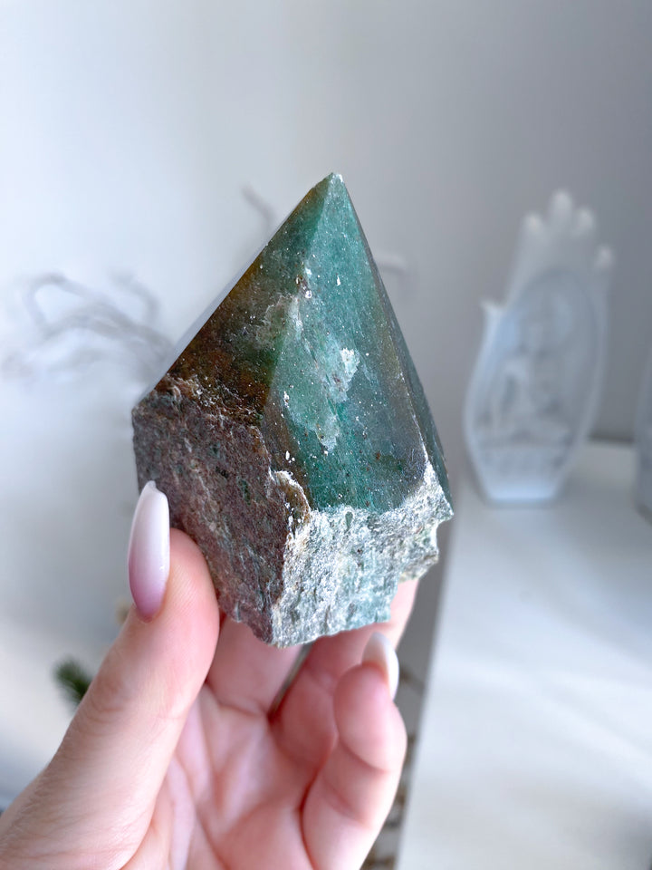 Green Aventurine Top Polish