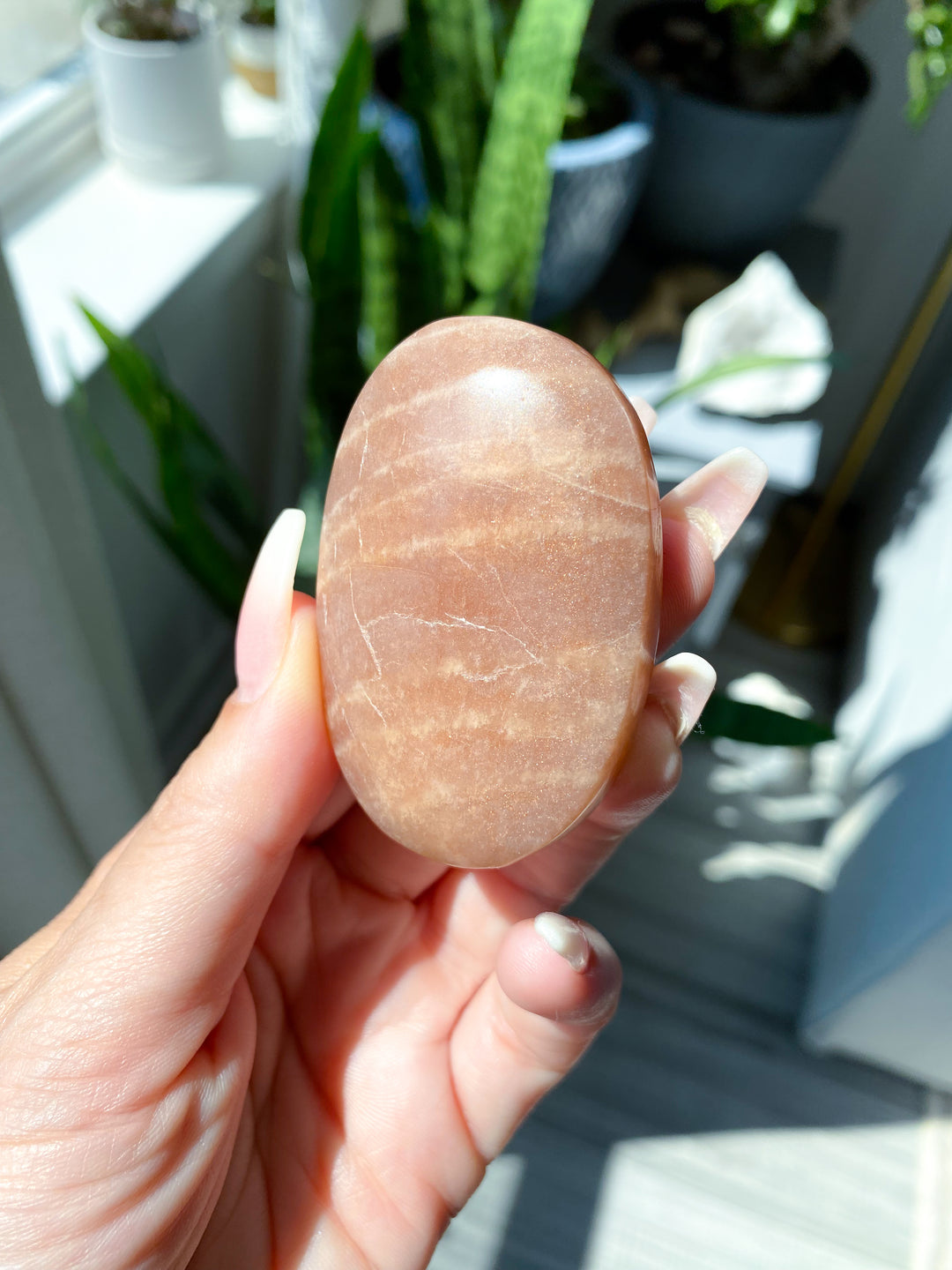 GLITTERY Sunstone Palm Stone